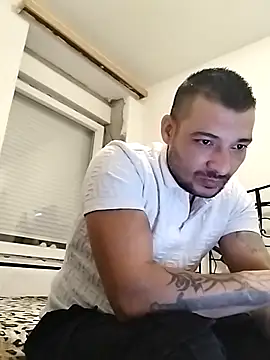 Snapshot of Zoltanioan26 chatting on October 24, 10:17 pm Zoltanioan26 online show from October 24, 10:17 pm