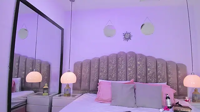 victoria cooper3 online show from February 1, 12:15 pm