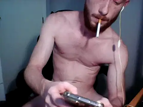 Snapshot of Smoker_Ginger chatting on February 23, 1:32 pm Smoker Ginger online show from February 23, 1:32 pm