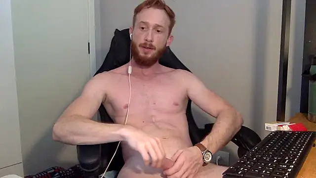 Snapshot of Smoker_Ginger chatting on March 13, 6:01 pm Smoker Ginger online show from March 13, 6:01 pm
