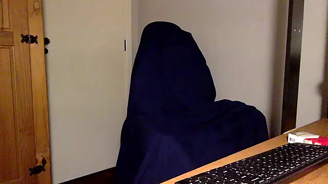 Smoker Ginger online show from November 10, 12:31 am