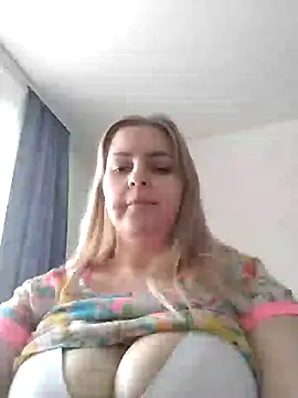 Lady nice cat online show from January 27, 7:35 am