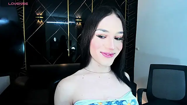 Snapshot of dulce_lady22 chatting on January 12, 3:25 pm dulce lady22 online show from January 12, 3:25 pm
