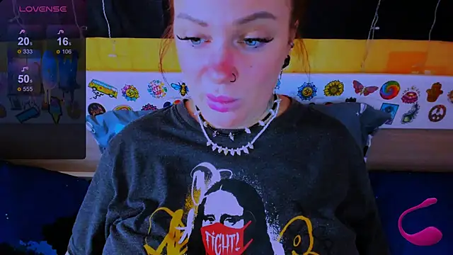 EllieOz online show from March 15, 1:07 pm