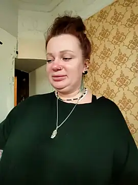 EllieOz online show from March 19, 1:40 pm