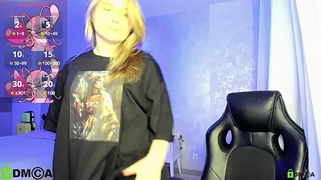 SweetMonicka online show from February 1, 4:44 pm