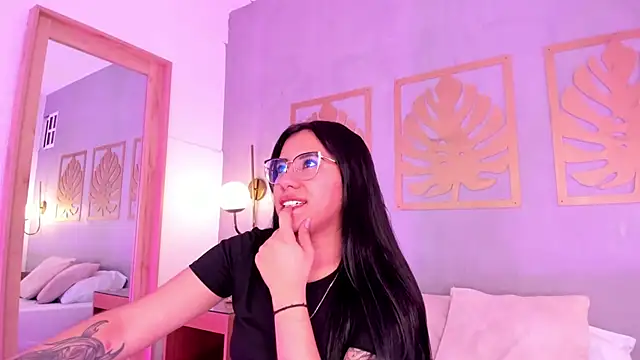 majo rosse  online show from February 18, 6:59 pm