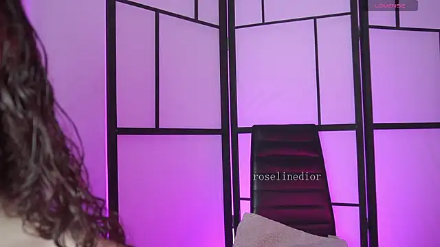 roselinedior online show from February 18, 3:19 pm