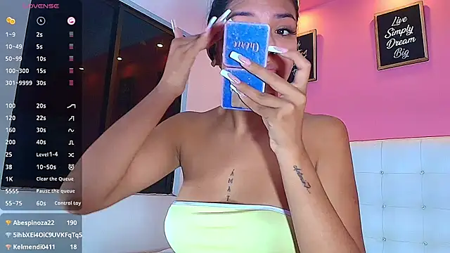 daddyissuesss  online show from February 21, 7:32 pm