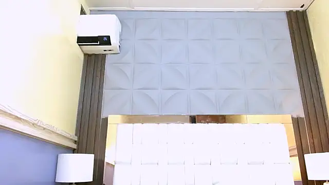 VeronicaRobles online show from April 25, 2:36 pm