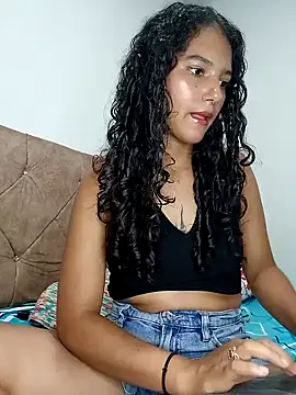 Snapshot of Sabrina-Salemi chatting on December 10, 6:22 am Sabrina-Salemi online show from December 10, 6:22 am