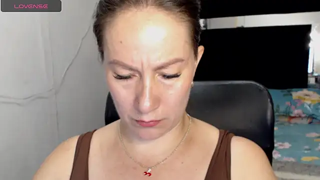 Snapshot of CATRINA-83 chatting on May 14, 4:03 pm CATRINA-83 online show from May 14, 4:03 pm