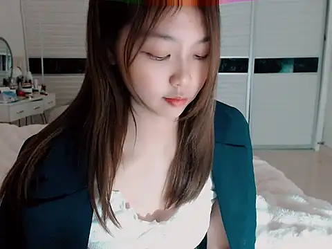 -Lucky Girl online show from December 26, 11:43 am