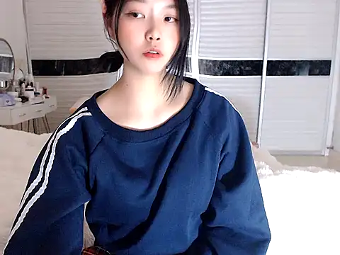 -Lucky Girl online show from December 27, 2:54 pm