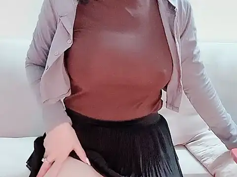 Snapshot of Bella_Babi chatting on November 19, 8:03 am Bella Babi online show from November 19, 8:03 am