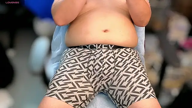 Snapshot of azndadman chatting on September 23, 8:01 pm azndadman online show from September 23, 8:01 pm