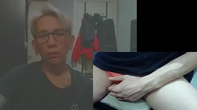 UndreamtM online show from January 18, 2:21 pm