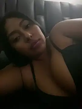 Snapshot of emmyjhonson07 chatting on January 16, 12:45 am emmyjhonson07 online show from January 16, 12:45 am