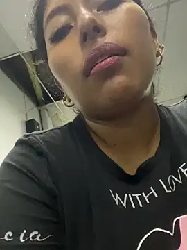 Snapshot of emmyjhonson07 chatting on February 27, 11:31 am emmyjhonson07 online show from February 27, 11:31 am