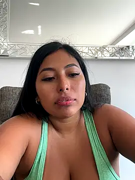 Snapshot of emmyjhonson07 chatting on September 9, 2:16 pm emmyjhonson07 online show from September 9, 2:16 pm