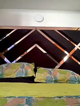 Snapshot of emmyjhonson07 chatting on September 11, 1:55 pm emmyjhonson07 online show from September 11, 1:55 pm