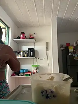 Snapshot of emmyjhonson07 chatting on March 11, 2:12 pm emmyjhonson07 online show from March 11, 2:12 pm