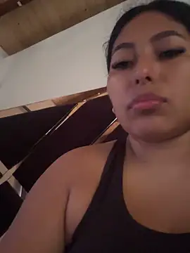 Snapshot of emmyjhonson07 chatting on March 27, 2:17 pm emmyjhonson07 online show from March 27, 2:17 pm