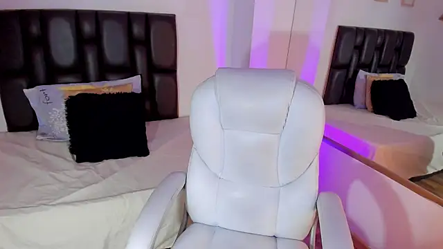 Snapshot of lana-rosse chatting on March 13, 7:06 pm lana-rosse online show from March 13, 7:06 pm