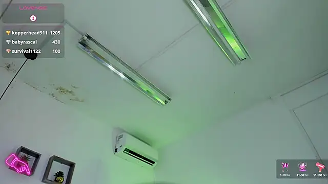 JordanSmiith  online show from February 22, 2:39 am