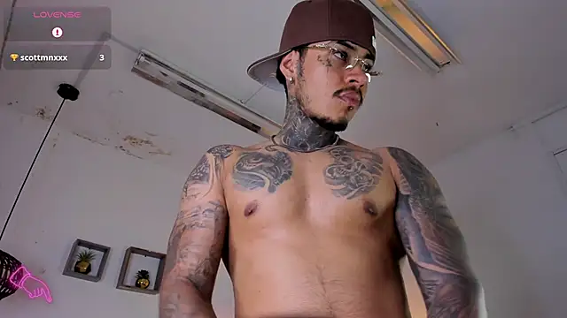 JordanSmiith  online show from February 22, 11:03 pm