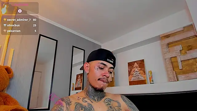 JordanSmiith  online show from March 2, 6:40 pm