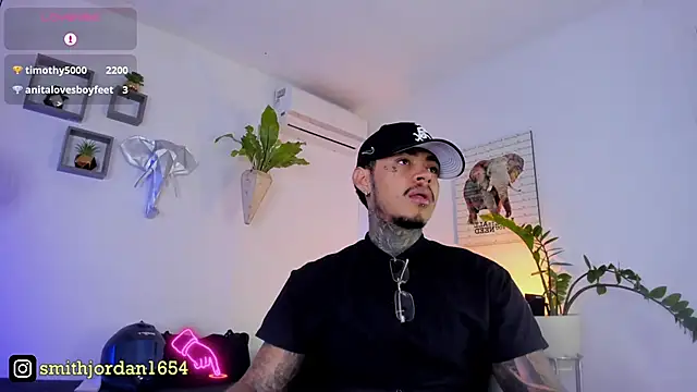 JordanSmiith  online show from March 22, 11:42 pm