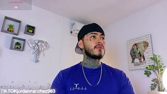 Snapshot of JordanSmiith_ chatting on February 26, 9:25 pm JordanSmiith online show from February 26, 9:25 pm