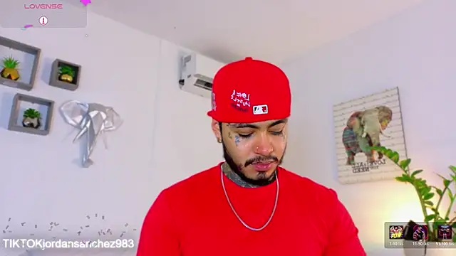 Snapshot of JordanSmiith_ chatting on March 5, 9:00 pm JordanSmiith online show from March 5, 9:00 pm