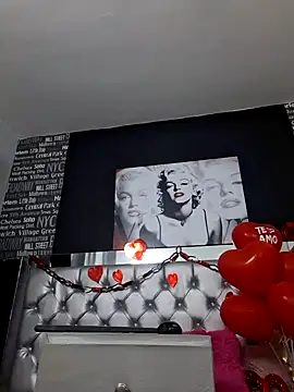  nicolehotshemale online show from February 4, 1:02 am