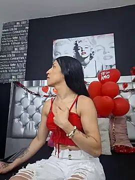  nicolehotshemale online show from February 4, 9:52 pm
