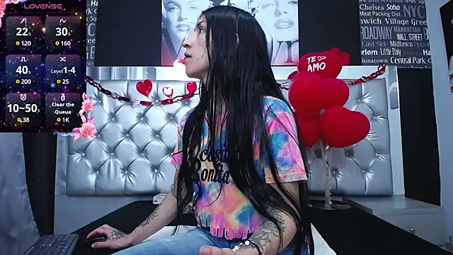  nicolehotshemale online show from February 18, 10:03 pm