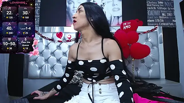  nicolehotshemale online show from February 21, 9:32 pm