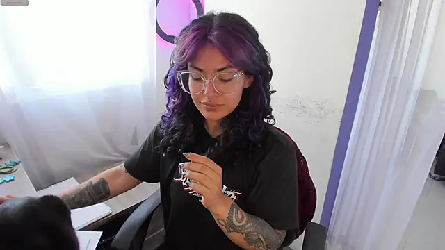 witchviolet online show from January 22, 8:38 pm