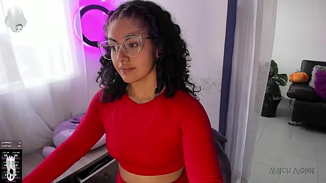 witchviolet online show from February 3, 10:32 pm