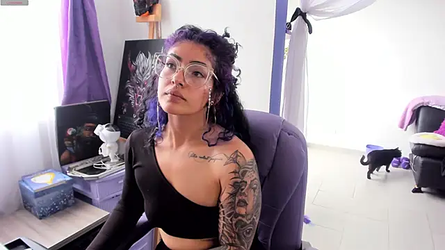 witchviolet online show from September 9, 8:08 pm