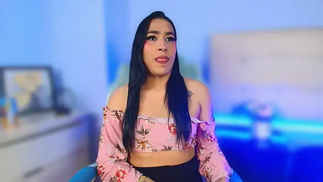 Snapshot of Evang_hot chatting on May 13, 2:58 pm Evang hot online show from May 13, 2:58 pm