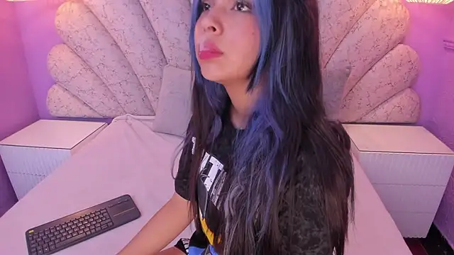 chloe watson  online show from December 26, 11:13 pm