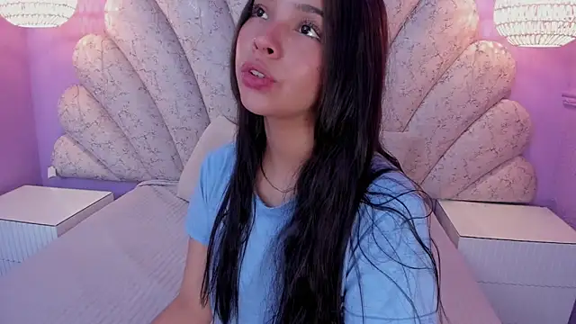 chloe watson  online show from March 20, 8:29 pm