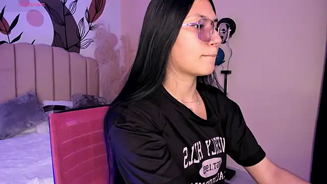 Snapshot of _allondra_ chatting on January 24, 5:00 pm allondra online show from January 24, 5:00 pm