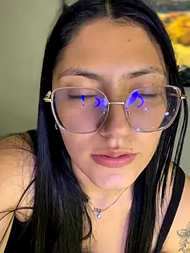 Snapshot of _allondra_ chatting on October 15, 12:33 am allondra online show from October 15, 12:33 am
