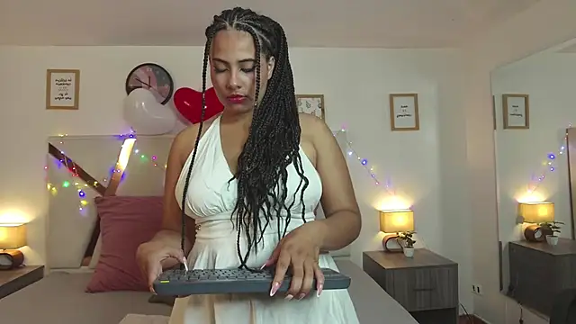 Snapshot of eva_daemon chatting on February 18, 11:33 am eva daemon online show from February 18, 11:33 am