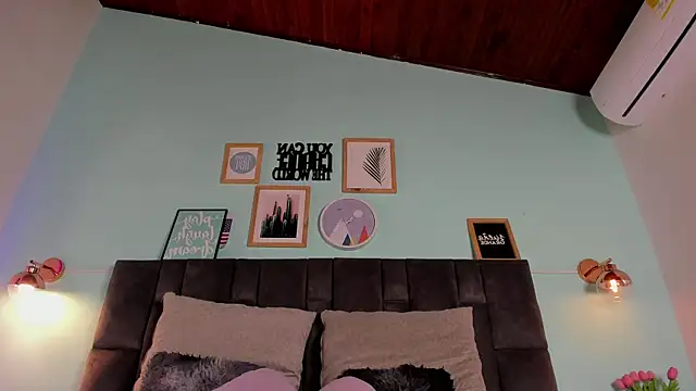 Snapshot of eva_daemon chatting on March 7, 11:40 am eva daemon online show from March 7, 11:40 am