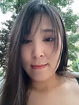 Snapshot of Fannywell chatting on July 20, 11:34 am Fannywell online show from July 20, 11:34 am