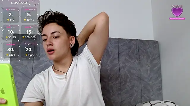 linda 33 online show from October 3, 5:10 pm